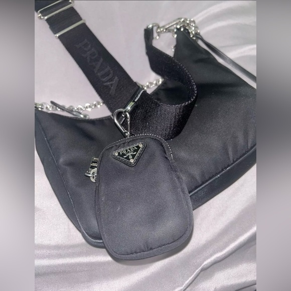 Prada re-edition nylon bag - Picture 4 of 11